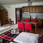 Family Apartment In Tatranska Lomnica